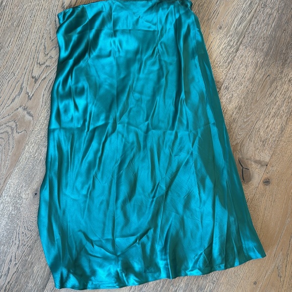 Silk Charmeuse Midi Skirt size medium green 100% silk - Picture 5 of 8